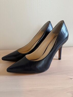 Nine West: Point Toe Pumps